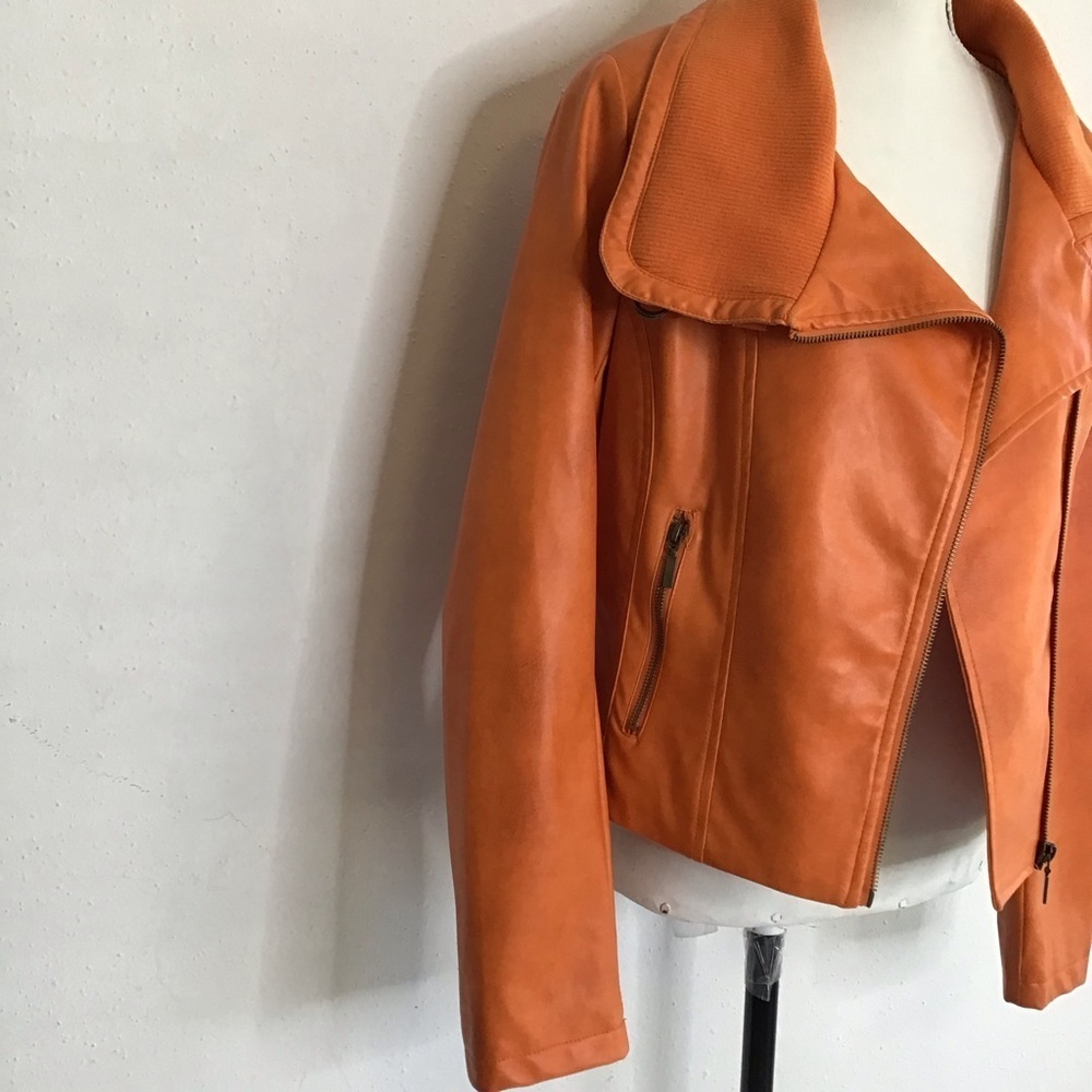 YOKI COLLECTION WOMEN ELEGANT VIBRANT ORANGE FAUX LEATHER COLLAR MOTO JACKET M - Picture 3 of 10